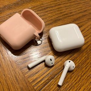 Apple AirPods 2nd Gen
